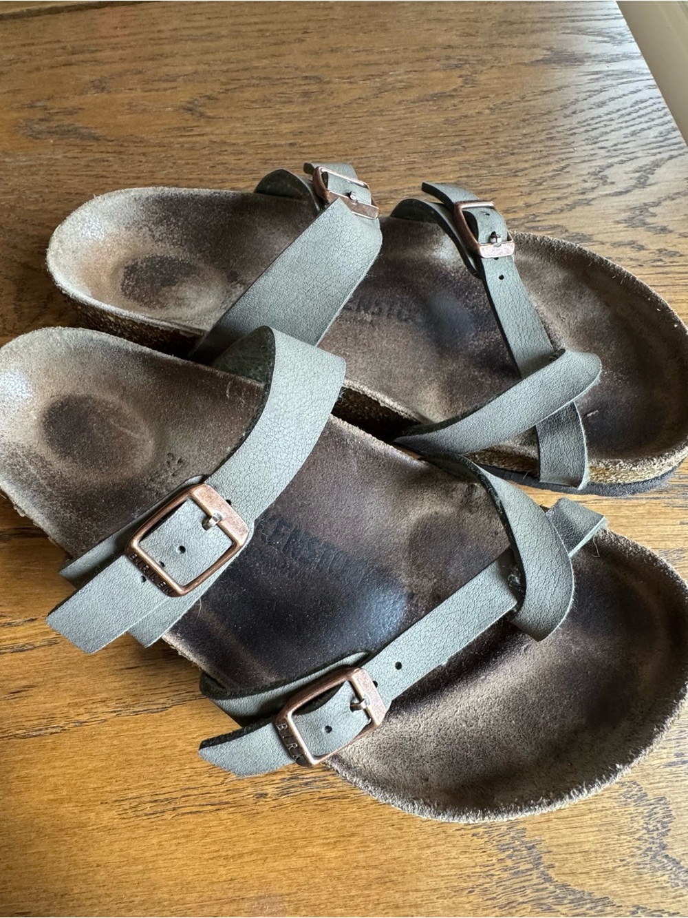 Birkenstock Strappy Sandal Mayfair Birko-Flor green Size 37 size 7 7.5 Toe Strap